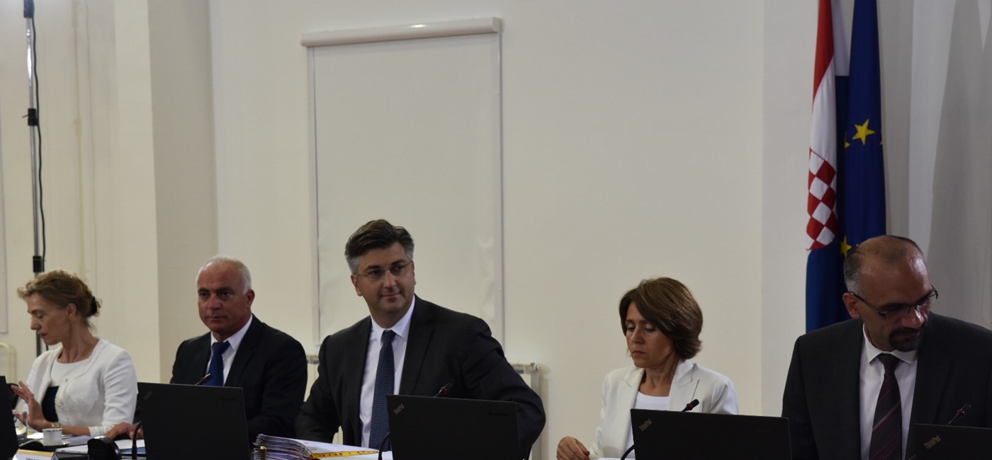 Sjednica Vlade u Kninu: Više od 180 milijuna kuna za razvoj i revitalizaciju Knina i Šibensko-kninske županije